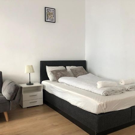 Central Apartment Near Subway Station 2 Bécs Kültér fotó