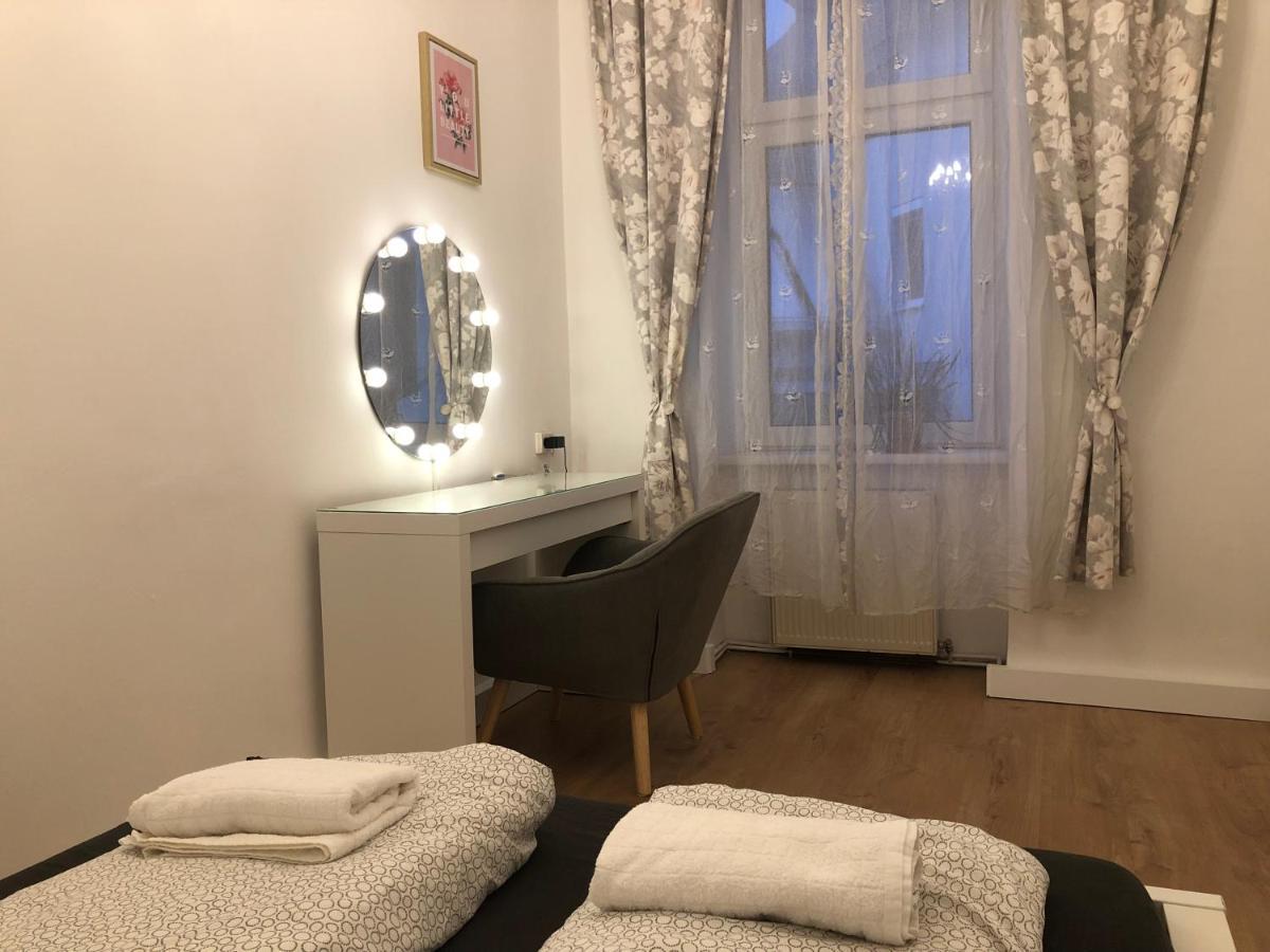 Central Apartment Near Subway Station 2 Bécs Kültér fotó
