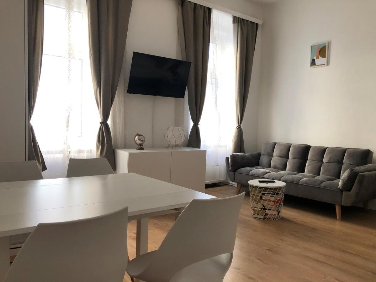 Central Apartment Near Subway Station 2 Bécs Kültér fotó