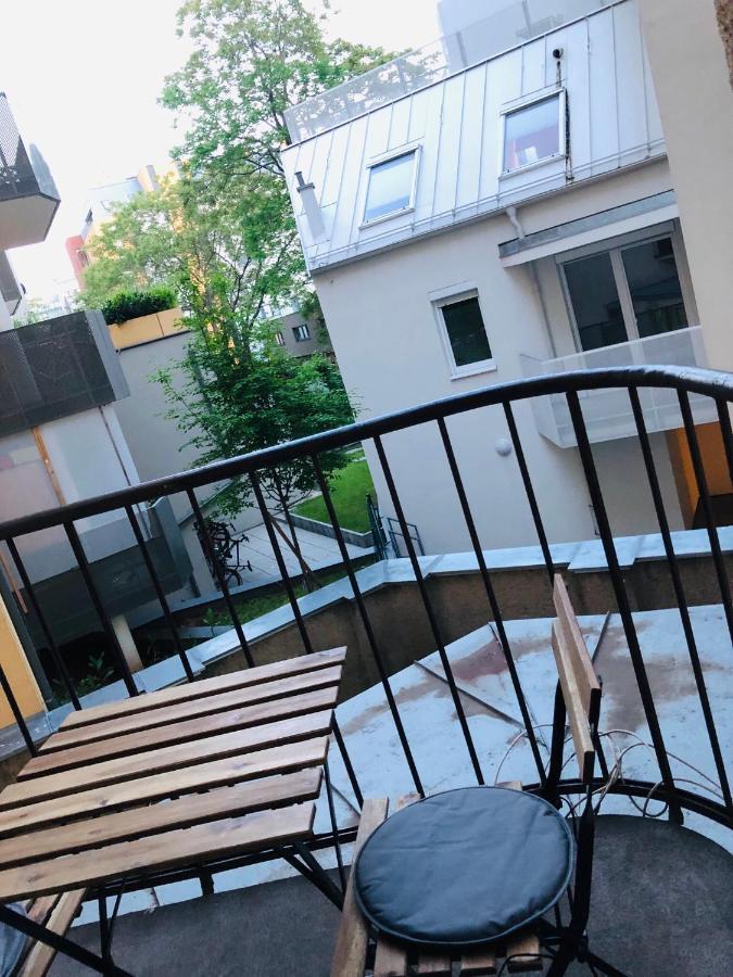 Central Apartment Near Subway Station 2 Bécs Kültér fotó